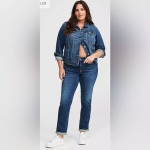 Torrid Perfect Boyfriend Ankle Jeans with Vintage Stretch